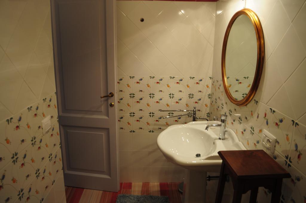 토티 Oberdan Ospitalita' B&B 외부 사진